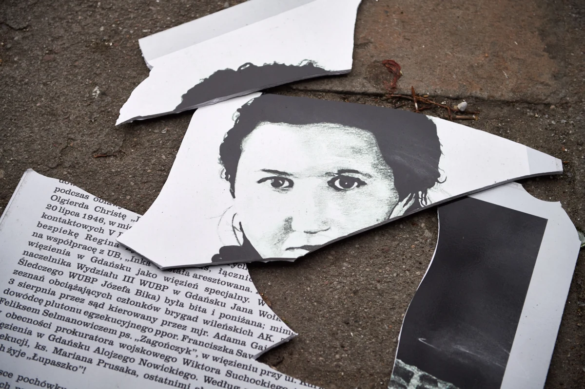 Gdańscy policjanci szukają sprawców, którzy zniszczyli tablicę znajdującą się na pomniku Danuty Siedzikówny "Inki" – działaczki AK zamordowanej w 1946 r. w wieku 17 lat przez komunistyczny aparat bezpieczeństwa.