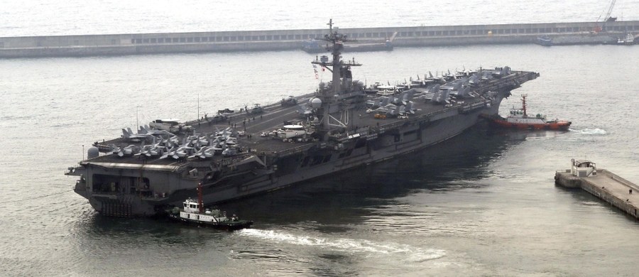 ​Korea Północna zadeklarowała gotowość ataku na amerykański lotniskowiec atomowy USS Carl Vinson, który został skierowany przez prezydenta Donalda Trumpa na wody koreańskie w związku z groźbą nowego północnokoreańskiego testu nuklearnego.