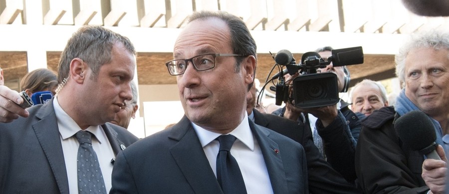 ​Socjalistyczny prezydent Francji Francois Hollande ogłosił, że w drugiej turze wyborów prezydenckich 7 maja zagłosuje na centrystę Emmanuela Macrona. Jego zdaniem, kandydatka skrajnej prawicy Marine Le Pen stanowi zagrożenie dla przyszłości kraju.