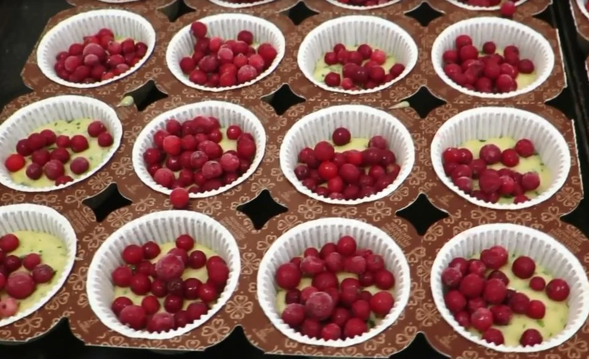 2 maja w Dzień Flagi radio RMF FM organizuje biało-czerwoną sztafetę! Przemierzymy wraz z flagą całą Polskę – z południa na północ, znad morza w góry. Dołączcie do nas na trasie lub weźcie udział w zabawie i wyruszcie w podróż na pokładzie łodzi FORMOZA RIB, samolotu lub pociągu. Czekają na Was muzyczne gwiazdy, specjalne koszulki i… oryginale ciasteczka. Bo tegoroczny Dzień Flagi będzie słodki! 