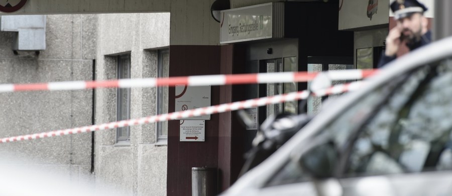 Przed szpitalem w berlińskiej dzielnicy Kreuzberg policja użyła broni przeciwko mężczyźnie, który groził funkcjonariuszom pistoletem. Na temat przebiegu i okoliczności zajścia napływają częściowo rozbieżne informacje.