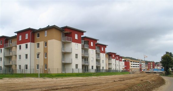 Wzrosły ceny sprzedaży i wynajmu mieszkań w Europie. Jednak ta tendencja dotyczy głównie dużych miast - pisze piątkowa "Rzeczpospolita".