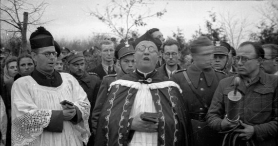 28 kwietnia 1947 r. Grupa Operacyjna „Wisła” rozpoczęła wysiedlanie ludności ukraińskiej z południowo-wschodniej Polski. Działania prowadzone były w sposób brutalny i bezwzględny. W ciągu trzech miesięcy na Ziemie Zachodnie i Północne przymusowo przesiedlono ponad 140 tys. Ukraińców.