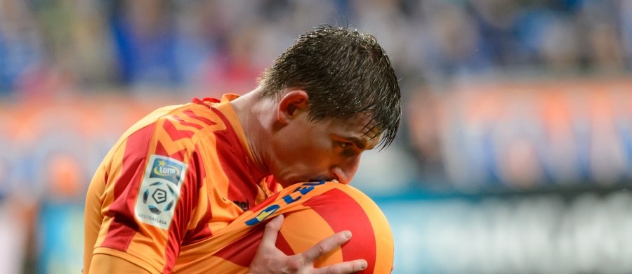 Lech Poznań odniósł bardzo szczęśliwe zwycięstwo dzięki m.in. dwóm kolejnym bramkom Marcina Robaka zdobytych z rzutów karnych. Korona Kielce wysoko postawiła poprzeczkę i przy odrobinie szczęścia mogła wywieźć z Poznania nawet komplet punktów.