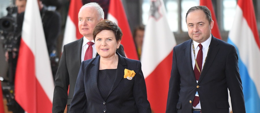 Polska ma trzy najważniejsze cele na tym etapie negocjacji w sprawie Brexitu - zagwarantowanie praw Polaków w Wielkiej Brytanii, kwestię rozliczeń finansowych i zbudowanie partnerskich relacji z Wielką Brytanią - powiedziała premier Beata Szydło przed szczytem w Brukseli.
