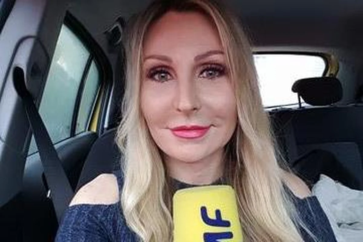 ​"Taniec to sztuka kompromisu" - mówi w Międzynarodowym Dniu Tańca instruktorka tańców latynoamerykańskich Andżelika Walaszek-Pokora. I przekonuje, że w tańcu ważniejszy od ruchów rąk i nóg jest odpowiedni wzrok - to dzięki niemu między tancerzami wytwarza się energia. Międzynarodowy Dzień Tańca to święto ustanowione w 1982 roku przez Komitet Tańca Międzynarodowego Instytutu Teatralnego pod auspicjami UNESCO.