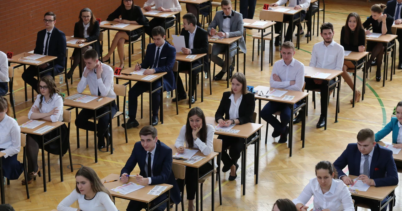 II Liceum Ogólnokształcące imienia Jana Śniadeckiego w Kielcach. Matura z języka polskiego 