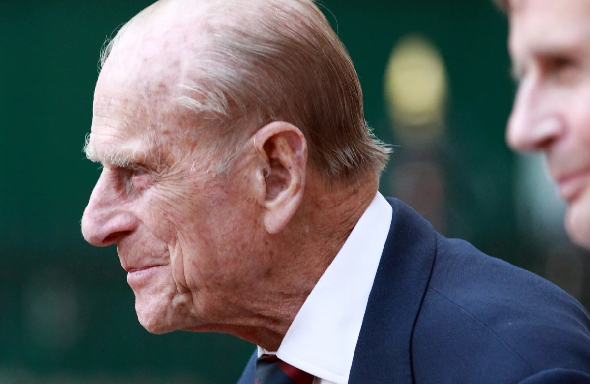 95-letni książę Edynburga Filip, mąż brytyjskiej królowej Elżbiety II, wycofa się jesienią z życia publicznego i reprezentowania rodziny królewskiej - poinformował w czwartek Pałac Buckingham, podkreślając, że decyzja ta ma pełne poparcie monarchini. 