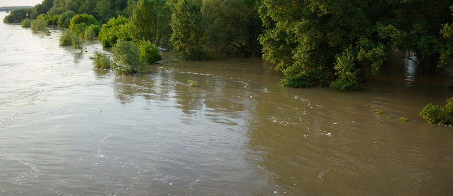 W pięciu województwach: lubuskim, zachodniopomorskim, śląskim, małopolskim i świętokrzyskim, obowiązują ostrzeżenia hydrologiczne - poinformowało Rządowe Centrum Bezpieczeństwa.