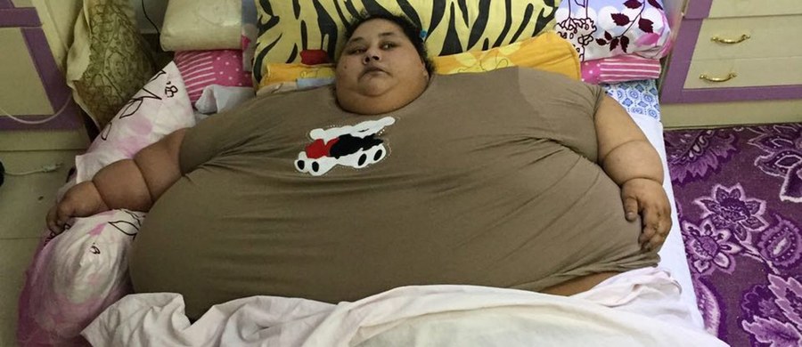 ​Egipcjanka Eman Ahmed, uważana za najcięższą kobietę świata, po serii operacji opuściła szpital w Mumbaju w Indiach. Dzięki wysiłkom lekarzy kobieta waży obecnie o 300 kg mniej.
