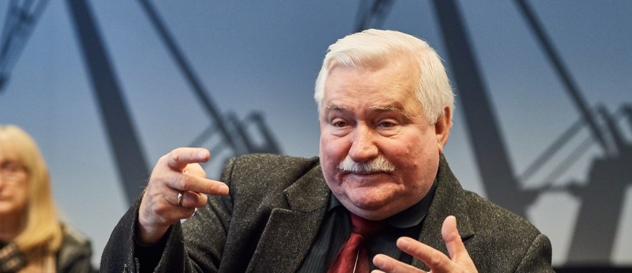 ​Polska potrzebuje nowej konstytucji, ale nie pisanej przez PiS - mówi w wywiadzie dla "Rzeczpospolitej" były prezydent Lech Wałęsa. Odnosi się również do opublikowanego przez siebie w internecie dokumentu UOP z lat 90., zapewniając, że posiada go legalnie.