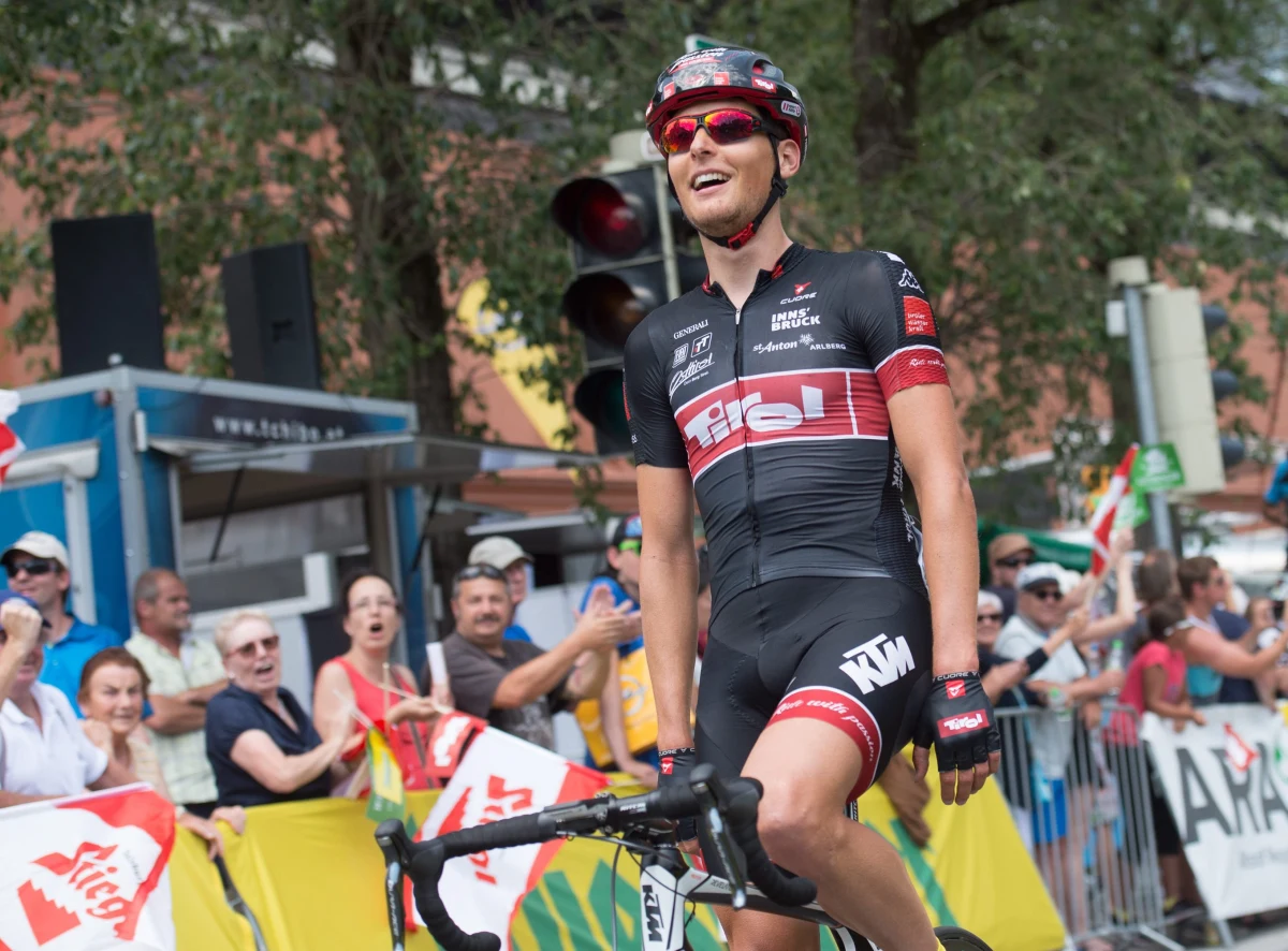 "Z wykształcenia jestem stolarzem. Jeśli potrzebowalibyście przeróbki w kuchni... Ale na razie nie mam czasu" - żartował na konferencji prasowej Austriak Lukas Poestlberger, niespodziewany lider 100. edycji kolarskiego Giro d'Italia.