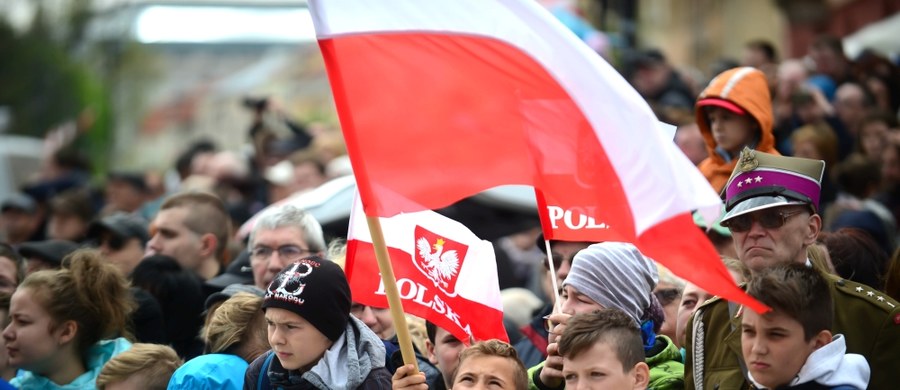 "Marsz Wolności", Parada Schumana, obchody Dnia Strażaka - sobotnie zgromadzenia publiczne w Warszawie oznaczają utrudnienia w komunikacji. Będą zmiany w ruchu drogowym i kursowaniu komunikacji miejskiej - zapowiada stołeczny ratusz.