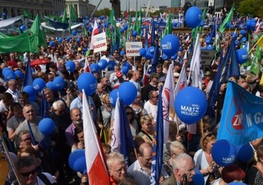 "Marsz Wolności" w Warszawie. Mocno rozbieżne dane policji i ratusza nt. frekwencji