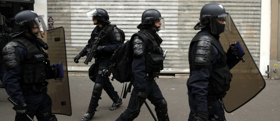 Francuska policja zakończyła operację na jednym z głównych dworców Paryża - Gare du Nord. "Koniec kontroli bezpieczeństwa. Dworzec stopniowo wraca do normalnego funkcjonowania" - poinformowano w wydanym nad ranem oświadczeniu. Władze nie ujawniły żadnych szczegółów dotyczących charakteru operacji.