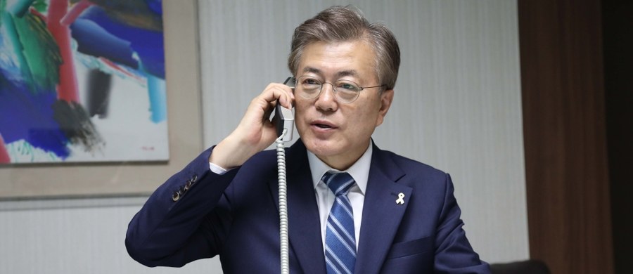 Zwycięzca wtorkowych wyborów prezydenckich w Korei Południowej Mun Dze In oficjalnie rozpoczął urzędowanie. Jego pięcioletnia kadencja rozpoczęła się w środę o godzinie 8:09 czasu lokalnego, po potwierdzeniu wygranej przez komisję wyborczą.
