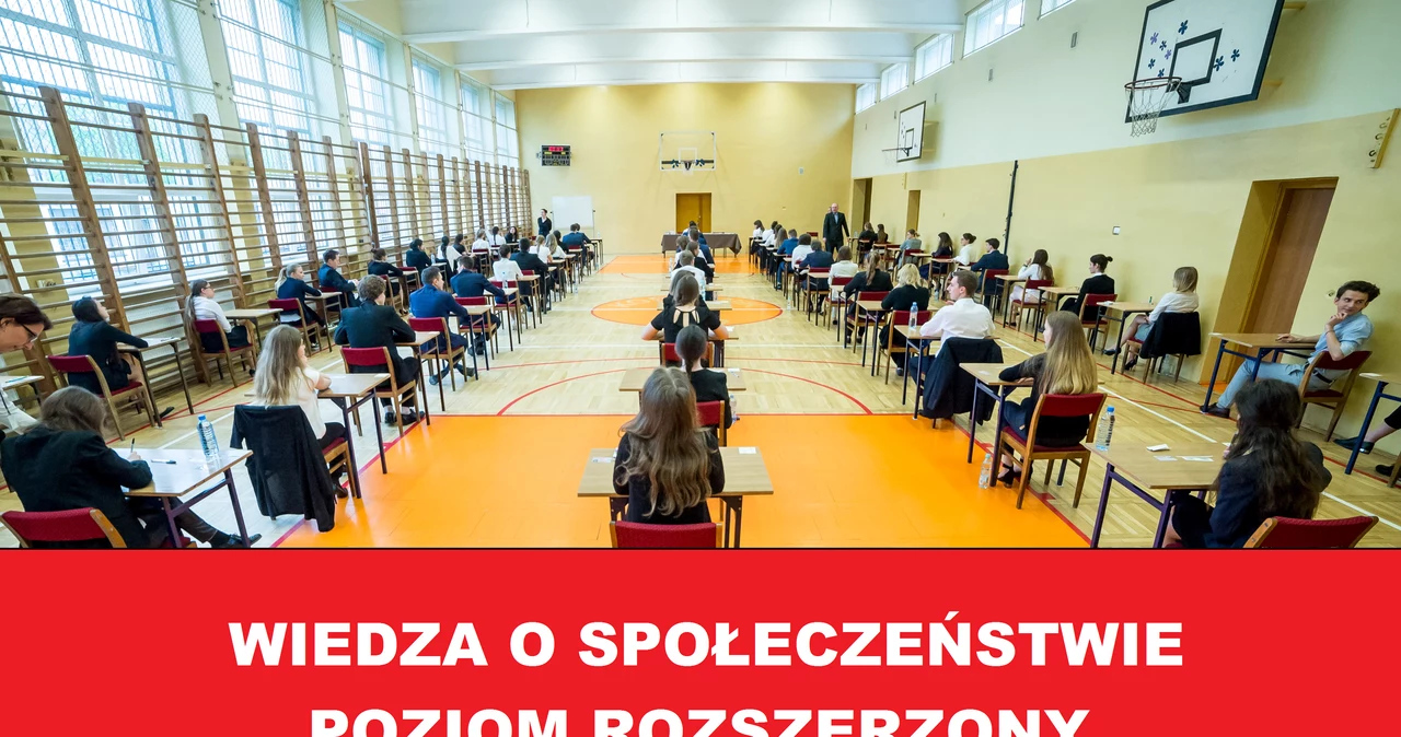 Wiedza o społeczeństwie poziom rozszerzony; zdj. ilustracyjne 