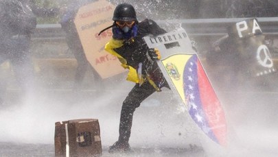 Gwałtowne protesty w stolicy Wenezueli. Zginął 27-latek, ponad 80 rannych
