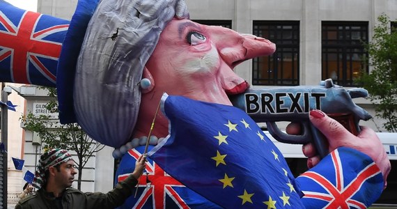 Polacy Chcą Emigrować Do Wielkiej Brytanii Brexit Może Zamknąć Im Drzwi Rmf 24 8402