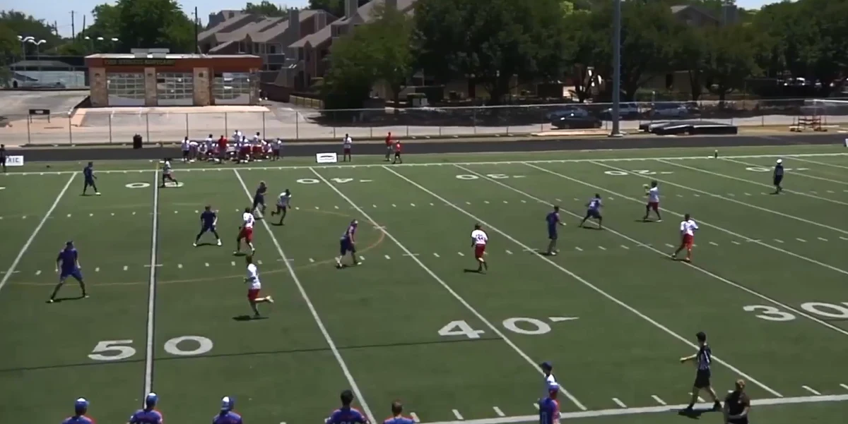 Colin Grandon, zawodnik Nashville NightWatch, popisał się fenomenalnym zagraniem w meczu American Ultimate Disc League. Jego znakomity chwyt przy końcowej linii boiska trafił do sieci i budzi podziw nie tylko wśród laików, ale również zawodników.