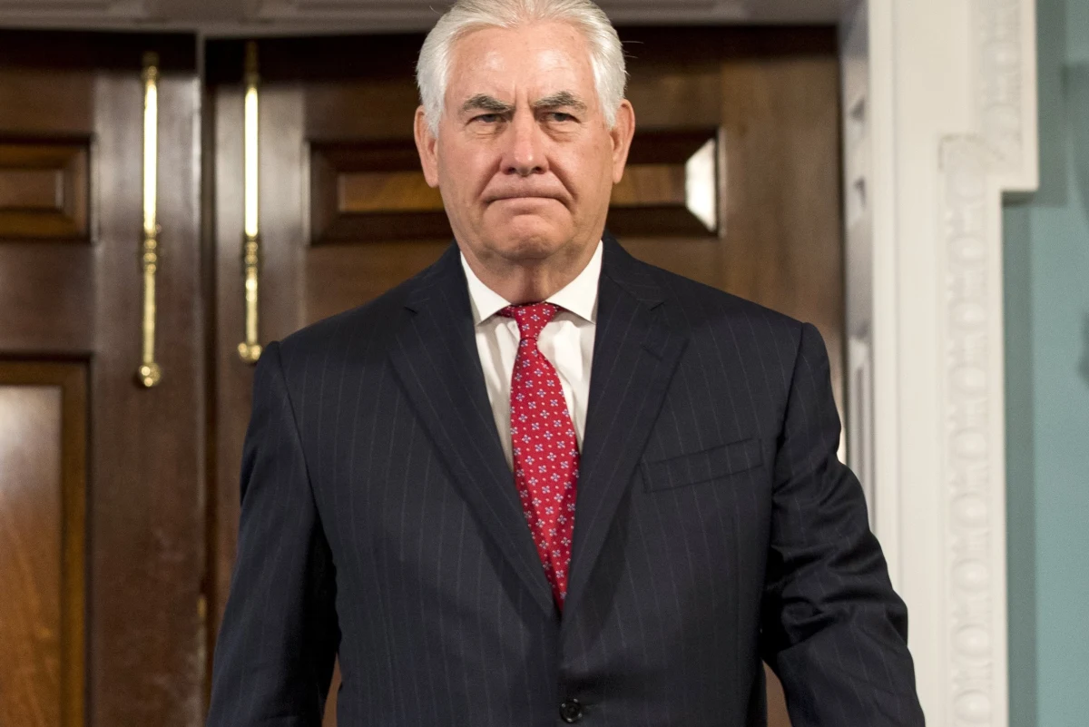​Sekretarz stanu USA Rex Tillerson oraz szefowie dyplomacji siedmiu państw wchodzących w skład Rady Arktycznej podpisali w Fairbanks na Alasce tzw. porozumienie arktyczne, które pośrednio odwołuje się do Paryskiego Paktu Klimatycznego - podała agencja Reutera.