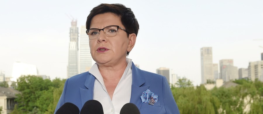 Polska jest postrzegana w Chinach jako brama, która może prowadzić do współpracy z Unią Europejską - powiedziała w Pekinie premier Beata Szydło. Pojawiły się bardzo konkretne propozycje na temat tego, co możemy wspólnie zrobić - dodała.