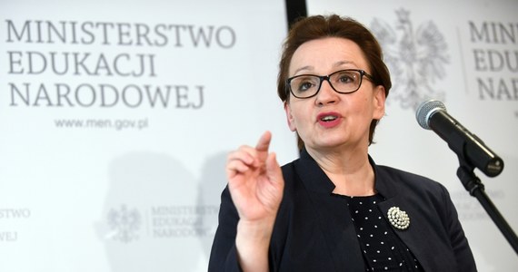 Cztery modele nauczania dzieci chorych i niepełnosprawnych, a za dwa lata specjalna ustawa całościowo regulująca edukację dzieci z dysfunkcjami. To reakcja Ministerstwa Edukacji Narodowej na protesty rodziców i organizacji społecznych po prezentacji przepisów, które według krytyków mogły wykluczyć część dzieci z nauki w szkole.