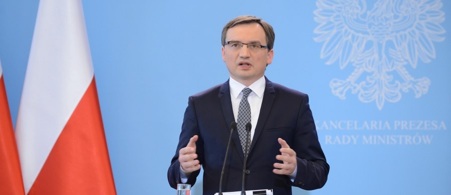 Minister sprawiedliwości Zbigniew Ziobro nie wyklucza, że prokuratura przesłucha Wacława Berczyńskiego w związku z przetargiem na śmigłowce. Zastrzegł jednocześnie, że nie dyktuje, kiedy kogo przesłuchać; taką decyzję podejmują prokuratorzy.