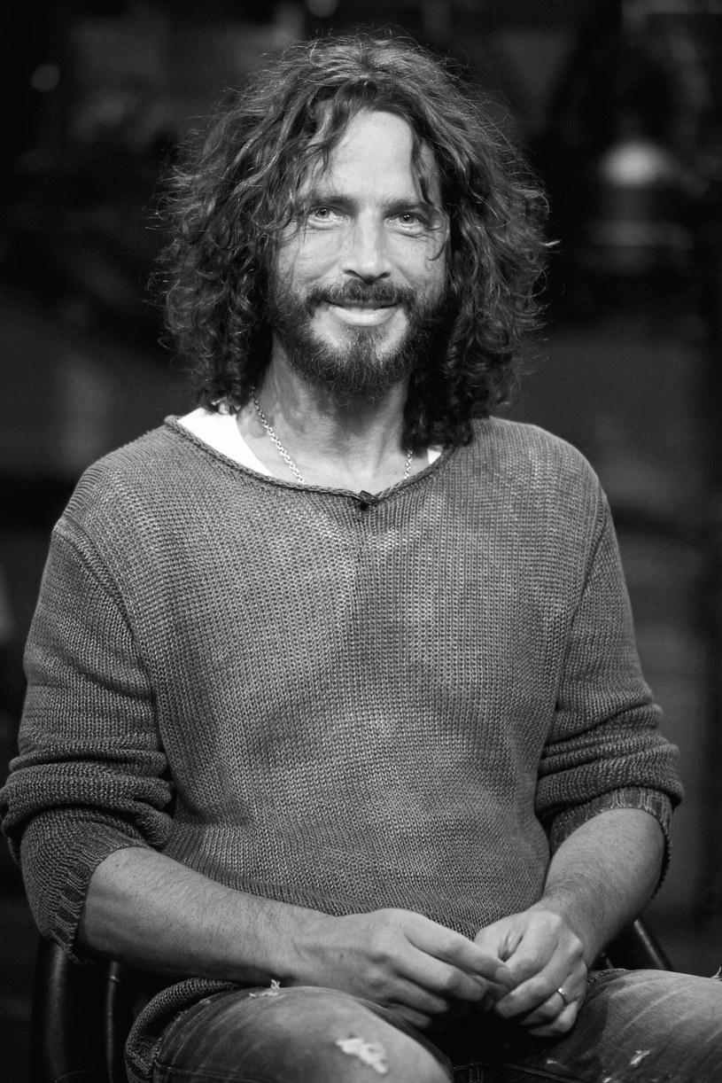 Agencja AP podała, że w wieku 52 lat zmarł nagle Chris Cornell, wokalista grup Soundgarden i Audioslave. W 2006 roku artysta nagrał piosenkę do filmu "Casino Royale" o przygodach Jamesa Bonda.