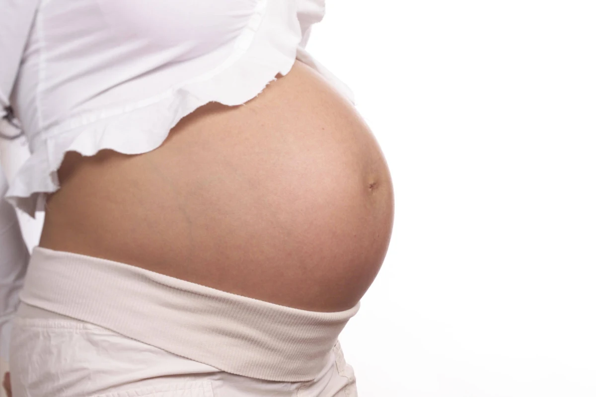 "Uprawomocnił się wyrok trzech lat więzienia dla 29-latka., który jest ojcem dziecka urodzonego przez 12-letnią dziewczynkę" – poinformowała rzeczniczka Sądu Okręgowego w Świdnicy Agnieszka Połyniak.