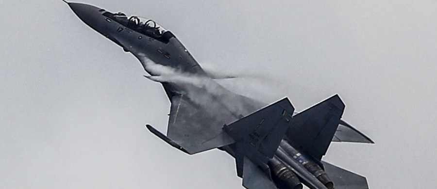 ​Dwa chińskie samoloty Su-30 dokonały w czwartek "nieprofesjonalnego" przechwycenia samolotu USA do wykrywania promieniowania, gdy ten wykonywał rutynowy lot w międzynarodowej przestrzeni powietrznej nad Morzem Wschodniochińskim - przekazała armia amerykańska.