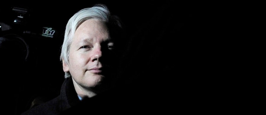 Szwedzka prokuratura poinformowała o umorzeniu trwającego od siedmiu lat dochodzenia wobec założyciela demaskatorskiego portalu WikiLeaks Juliana Assange'a. Zarzucano mu gwałt i molestowanie seksualne.