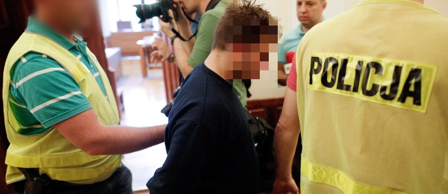 Na trzy miesiące aresztował wrocławski sąd 25-letniego studenta Piotra R., który ugodził nożem sąsiada. Mężczyzna zwrócił mu uwagę, że zakłóca ciszę nocą zbyt głośną zabawą w swoim mieszkaniu. 53-latek zmarł w wyniku odniesionych ran.
