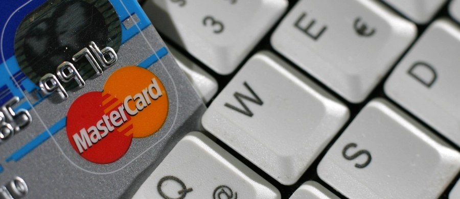 Będzie można odzyskać pieniądze omyłkowo przelane na niewłaściwe konto - przewiduje projekt ustawy przygotowany w Kancelarii Prezydenta, który przekazano do parlamentu. Według ministra Andrzeja Dery, dzięki zmianom uda się uniknąć wielu ludzkich dramatów.