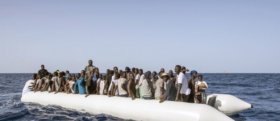 31 ciał migrantów znalazły na Morzu Śródziemnym załogi statków, które przyszły z pomocą łodzi pełnej uciekinierów z Afryki. Łódź, którą płynęło około 500 osób, przechyliła się. Szacuje się, że 200 osób wpadło do wody.