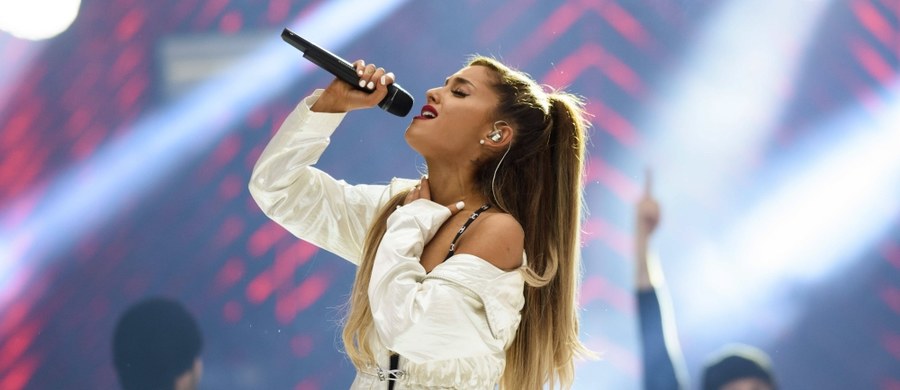 Ariana Grande zawiesza swoją trasę koncertową "Dangerous Woman Tour". Taką informacje przekazał menedżer piosenkarki. Amerykańskie media informują, że koncerty zostaną zawieszone co najmniej do 5 czerwca.