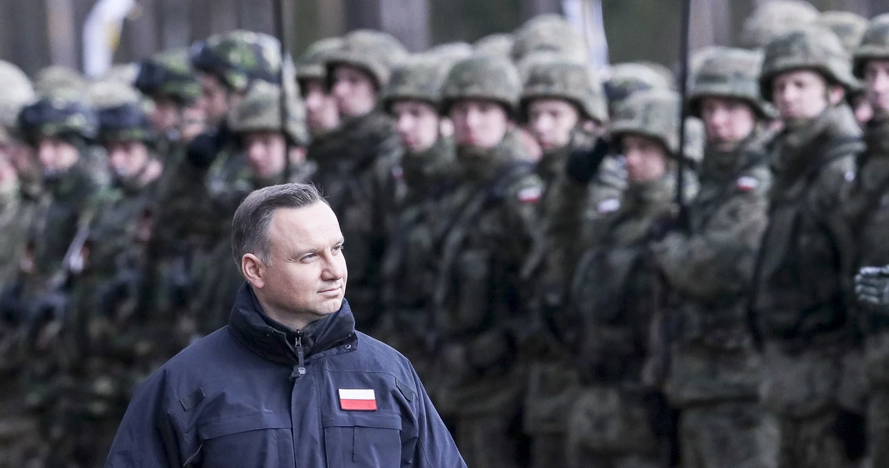 Prezydent Duda w towarzystwie żołnierzy, zdj. ilustracyjne 