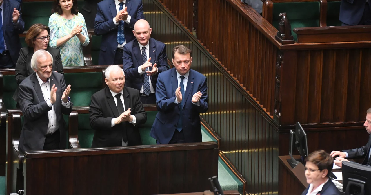 PiS wycofuje się z pomysłu zmiany ordynacji wyborczej w wyborach samorządowych