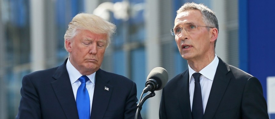 Donald Trump deklarował przywiązanie do NATO, co oznacza przywiązanie do kolektywnej obrony - przekonywał sekretarz generalny NATO Jens Stoltenberg. Starał się umniejszyć znaczenie faktu, że z ust prezydenta USA nie padły takie zapewnienia pod adresem sojuszników.