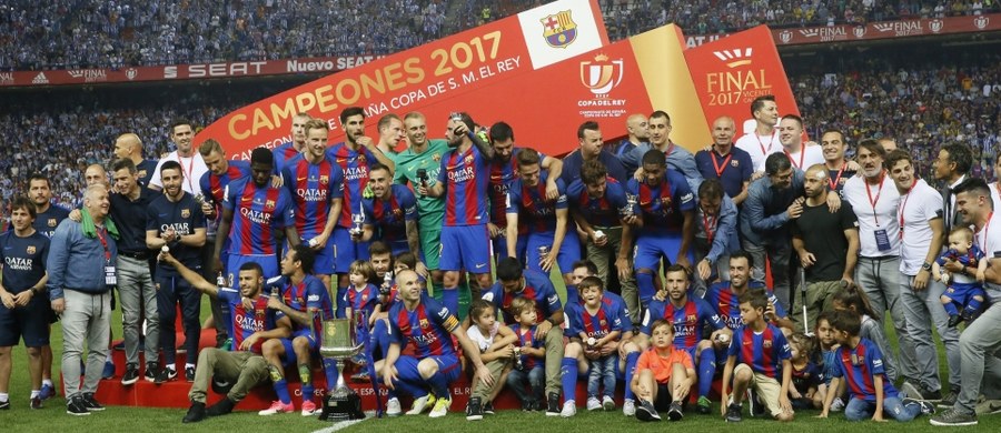 Piłkarze Barcelony wywalczyli po raz trzeci z rzędu, a 29. w historii, Puchar Hiszpanii! W sobotnim finale na Vicente Calderon w Madrycie pokonali Alaves 3:1. "Duma Katalonii" jest najbardziej utytułowanym klubem w historii tych rozgrywek.