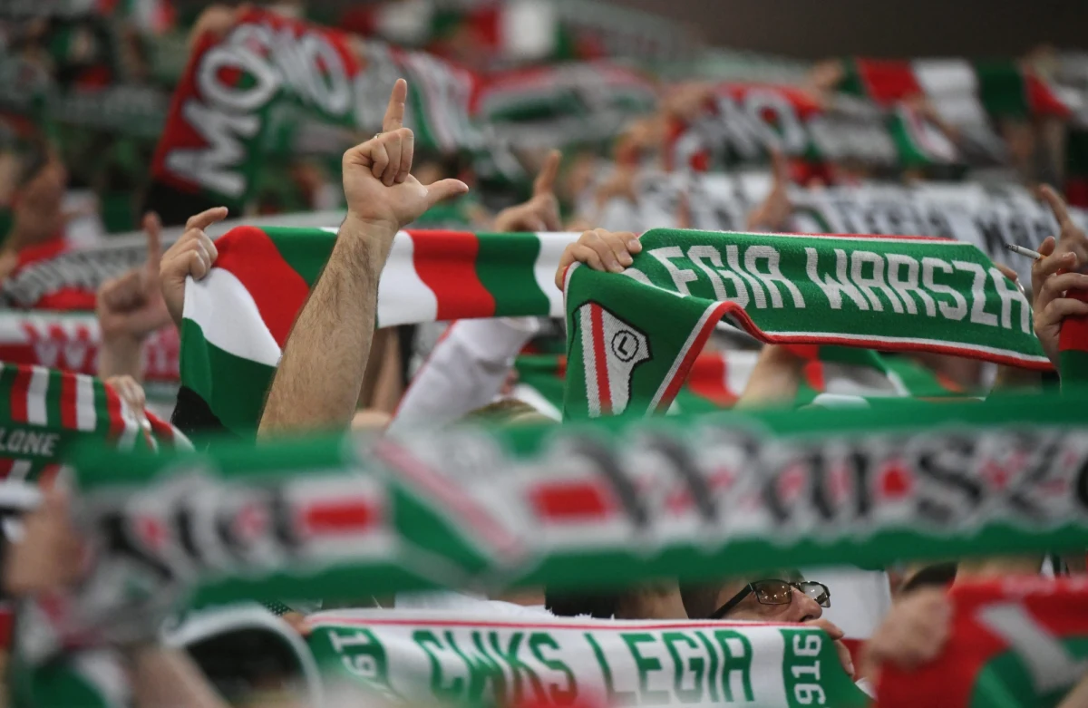 Już dziś wieczorem piłkarze Legii Warszawa mogą zapewnić sobie mistrzostwo Polski. W 36., przedostatniej kolejce ekstraklasy muszą pokonać na wyjeździe Koronę Kielce i liczyć na potknięcia Jagiellonii Białystok, Lecha Poznań i Lechii Gdańsk.