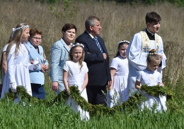 Syn premier Szydło odprawił mszę prymicyjną. "Jesteśmy bardzo szczęśliwi"