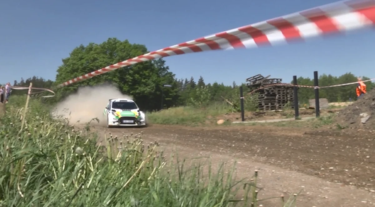 To była rajdowa niedziela! Zobaczcie filmowe podsumowanie drugiego dnia Rajdu Gdańsk Baltic Cup. Imprezę wygrał Filip Nivette.
