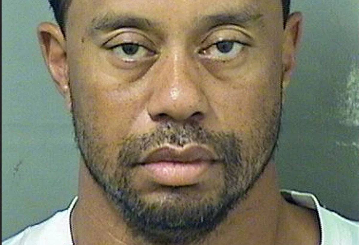Amerykański golfista Tiger Woods został zatrzymany przez policję na Florydzie. Sportowiec spędził kilka godzin w areszcie. Jak podają media, były lider światowego rankingu miał prowadzić samochód pod wpływem alkoholu lub narkotyków.