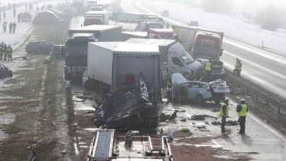 Do końca października przedłużono śledztwo ws. karamboli na A1