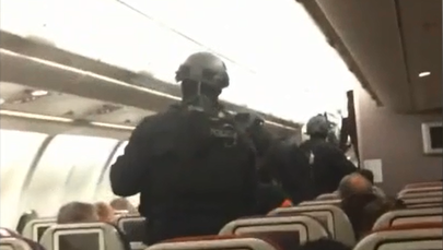 Alarm bombowy w samolocie Malaysian Airline. Pasażer próbował wedrzeć się do kokpitu