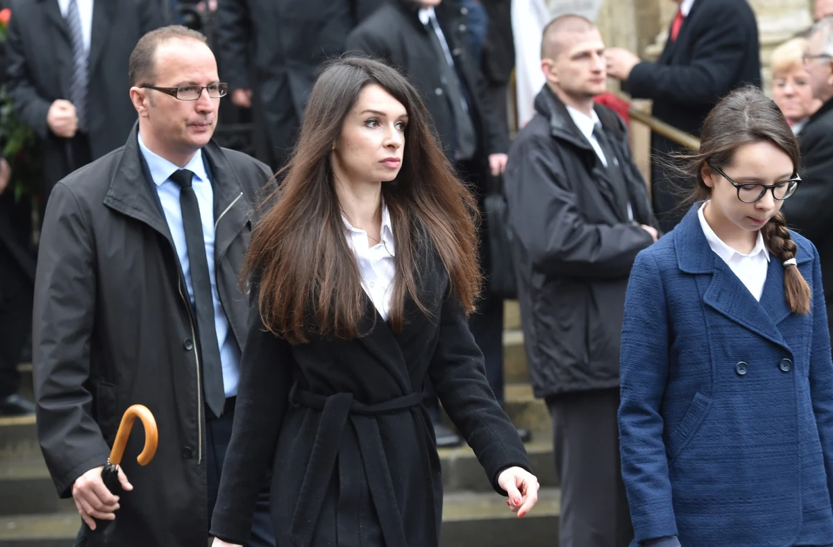 "Informacje dotyczące ekshumacji pokazują niewyobrażalną skalę zaniedbań, które wymagają wyjaśnienia; to moralny ale i prawny obowiązek" – mówi wPolityce.pl córka Marii i Lecha Kaczyńskich, Marta Kaczyńska. Jej zdaniem, teraz organa państwa rzetelnie wykonują swoje obowiązki.