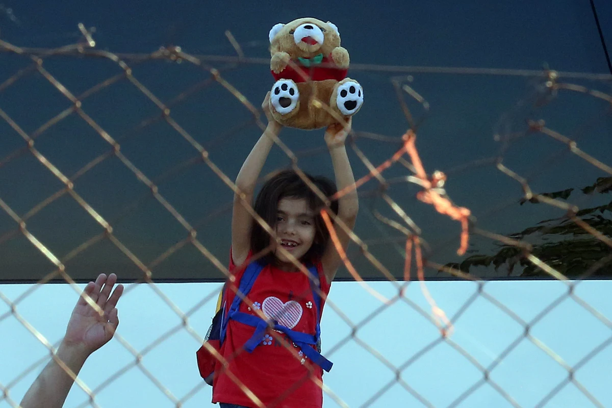 Bundestag unieważnił małżeństwa osób niepełnoletnich. Na mocy ustawy przyjętej w piątek przez parlament w Berlinie wszystkie związki z osobami poniżej 16. roku życia stały się automatycznie nieważne. W pozostałych przypadkach decyzje podejmie sąd rodzinny.