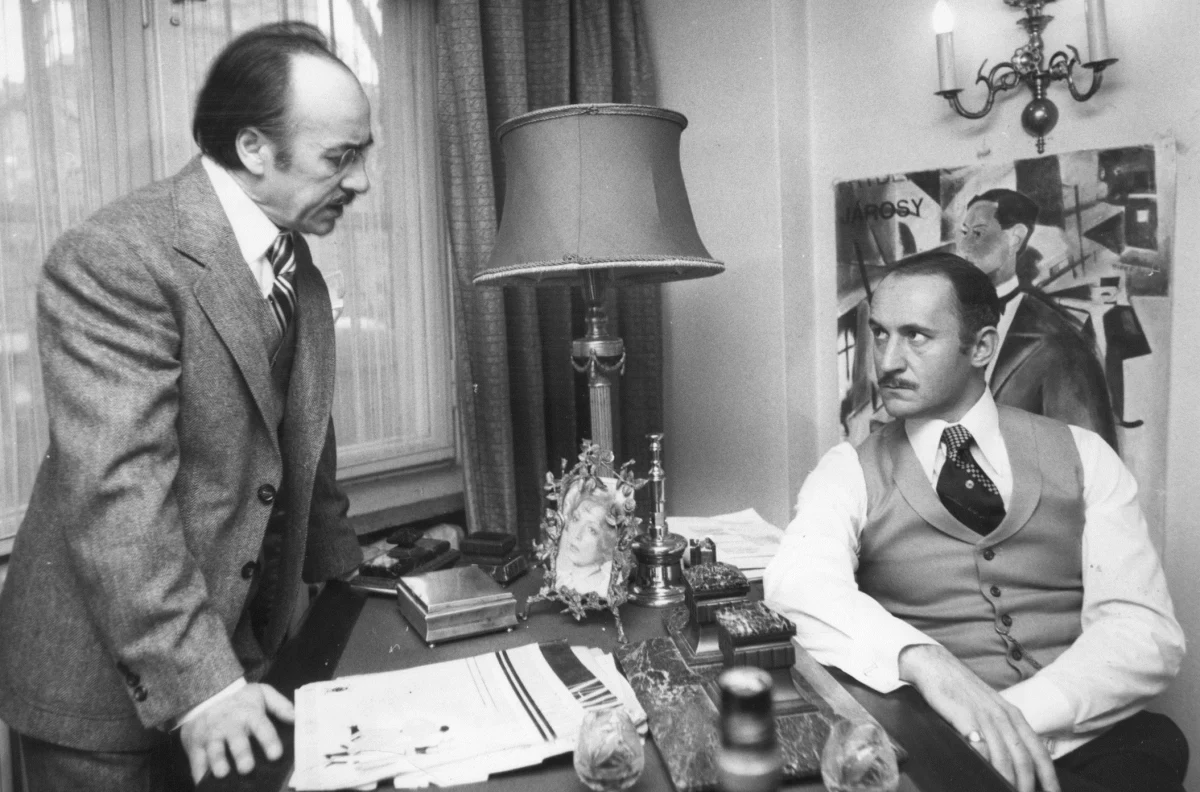 3 czerwca 1922 roku w Warszawie urodził się Wiesław Michnikowski - wybitny aktor teatralny i filmowy. Pamiętamy go też z wielu ról kabaretowych - m.in. w Kabarecie Starszych Panów. 