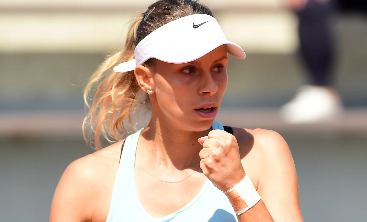 Magda Linette przegrała w Paryżu z rozstawioną z "piątką" Ukrainką Jeliną Switoliną 4:6, 5:7 w trzeciej rundzie turnieju French Open. Tenisistka z Poznania po raz pierwszy w karierze dotarła do tego etapu wielkoszlemowej rywalizacji w singlu.
Była to pierwsza konfrontacja 94. w rankingu WTA Linette z szóstą w tym zestawieniu Switoliną.